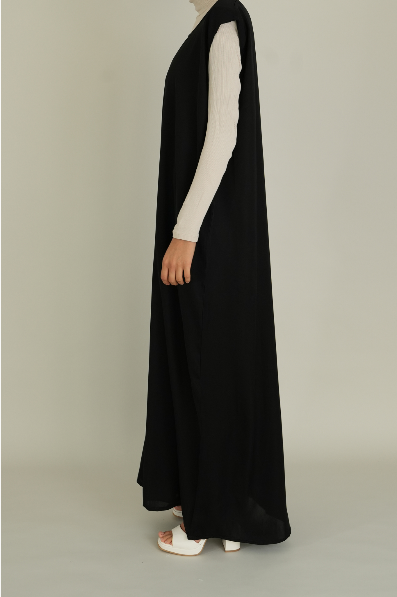 NIDA BASIC UNTERKLEID - SCHWARZ